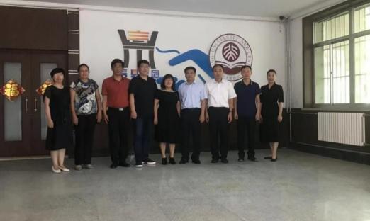 ���ൺ��ί�򵼳�����һ���߷õ��� �ൺΰ��BETVLCTOR��ҳ������ҽ�ƿƼ����޹�˾